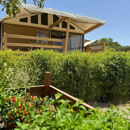 Terreforti Boutique & Glamping Semesteranläggning (resort)